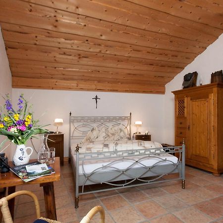 Hotel Arkanum Salgesch ภายนอก รูปภาพ